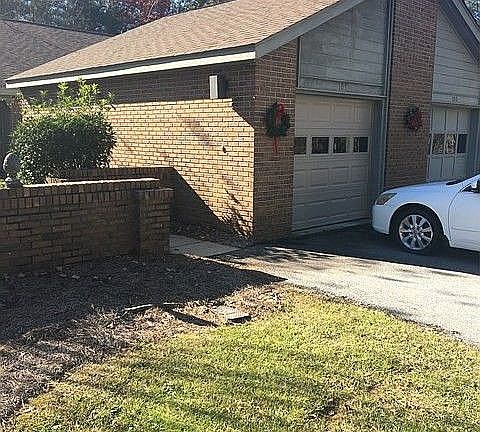 Over-sized one car garage