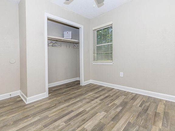 5th image of 838 York Ave S #H
