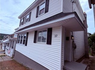 37 Jones St, Lansford, PA 18232