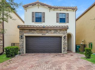 5523 NW 50th Ter, Tamarac, FL 33319