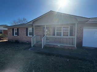 3757 Colonial Cv, Hope Mills, NC 28348