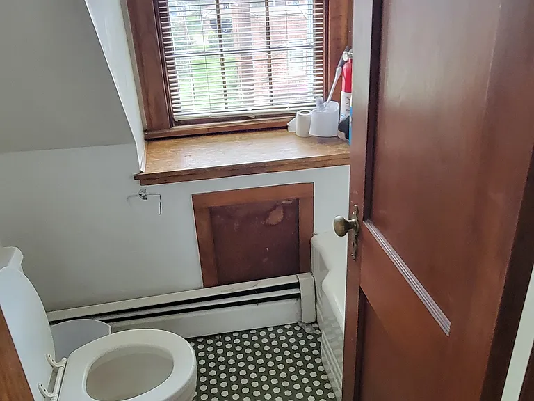 117 S Monroe Ave — Photo 19