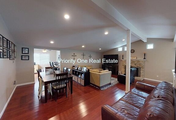 3rd image of 2830 Marathon Dr