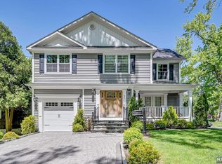 99 Hallberg Ave, Bergenfield, NJ 07621