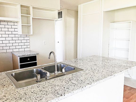 2nd image of 175 Moon Valley Dr
