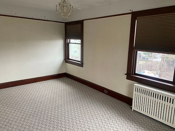 5th image of 46 Lafayette Ave APT 2