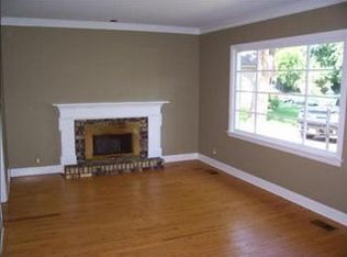 45 Roosevelt St, St Charles, IL