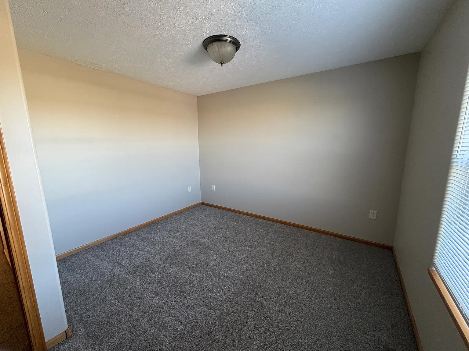3 bed, 1369 sqft, $1,750 — Photo 4