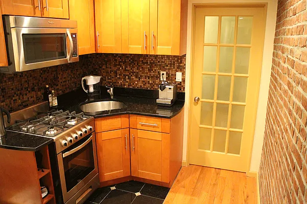 Rented by J Misrahi Realty Corp | media 26