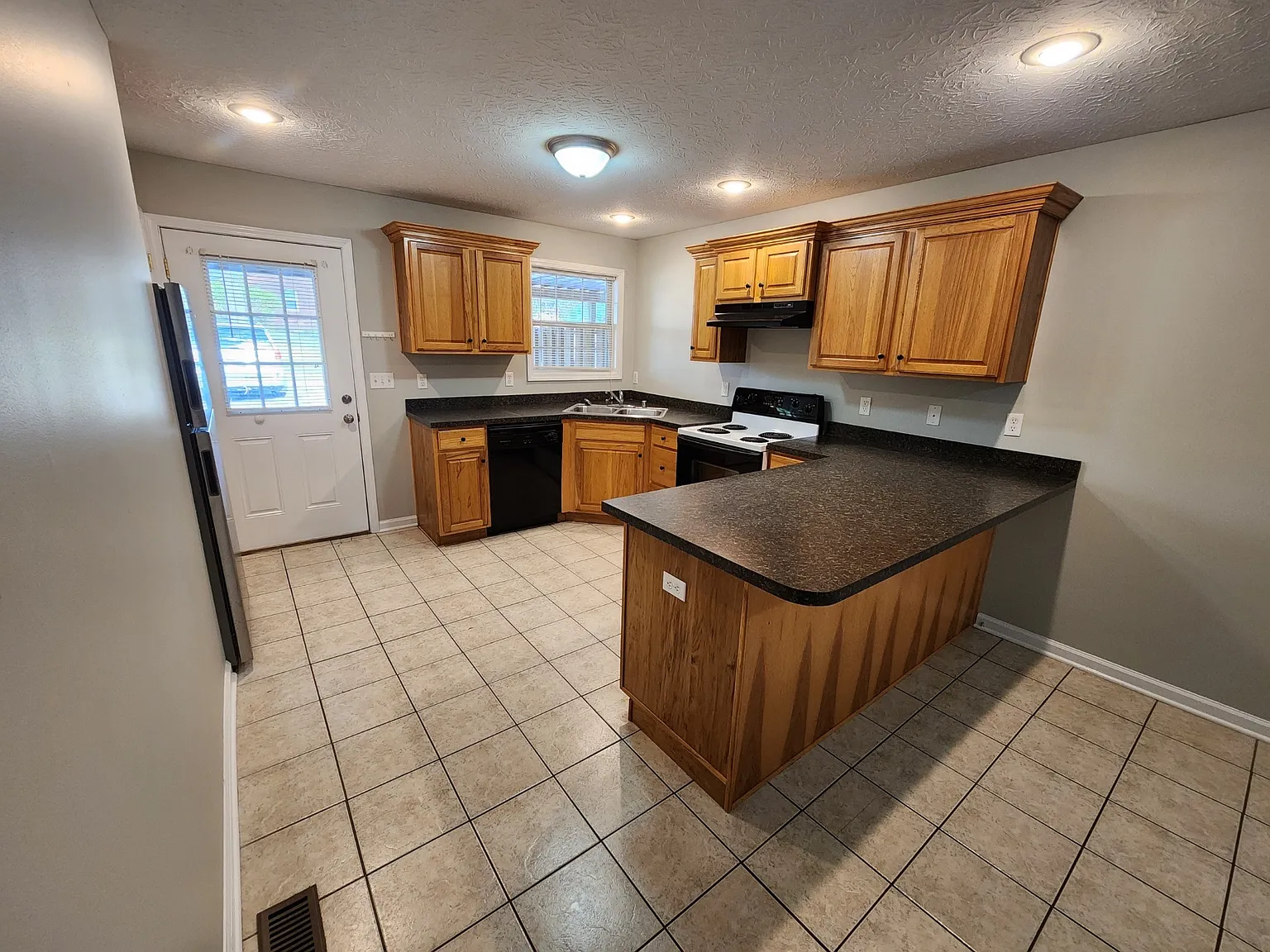 104 Johnson Street - 2 — Photo 3