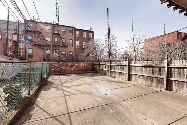 Rented by Engel and Volkers Brownstone Brooklyn | media 18