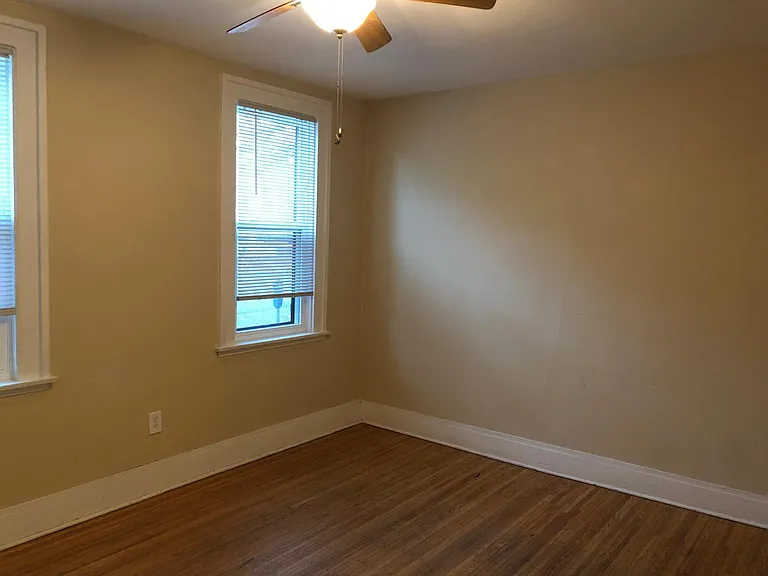 133 Gibbs St — Photo 2