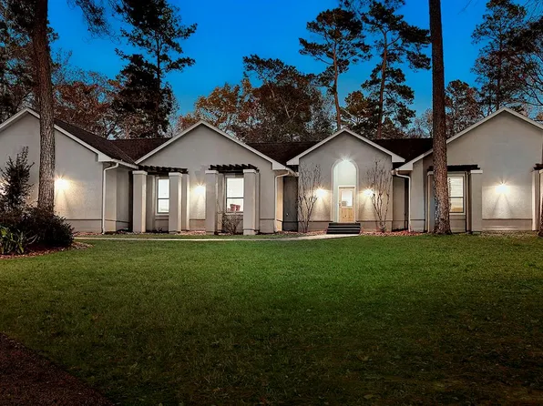 44 Lake Forest Cir, Conroe, TX 77384