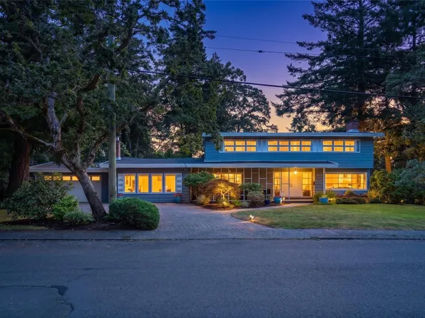3459 Plymouth Rd, Oak Bay, BC V8P 4X6