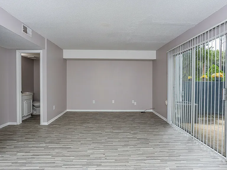 Brierwood Point Apartments — Photo 2