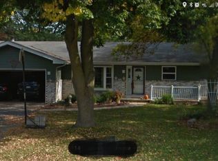 137 Lake Shore Ter, Beaver Dam, WI 53916