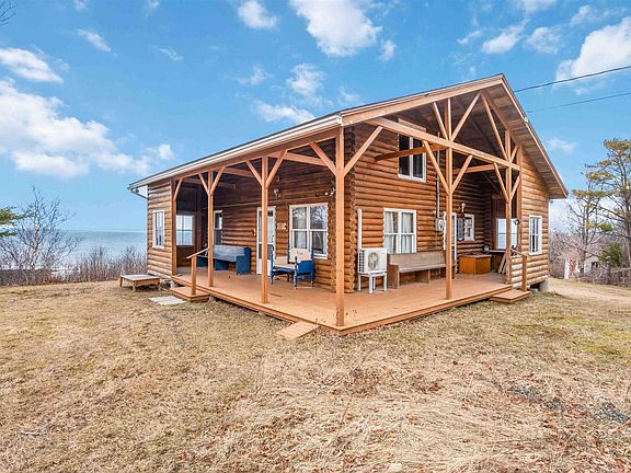 5th image of 4805 Shore Rd W