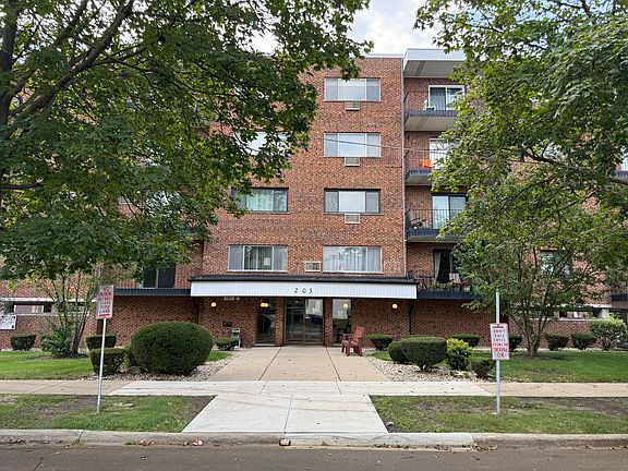 2nd image of 205 W Miner St APT 106
