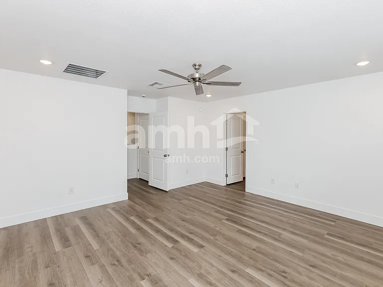 9526 Aldersyde Dr — Photo 9