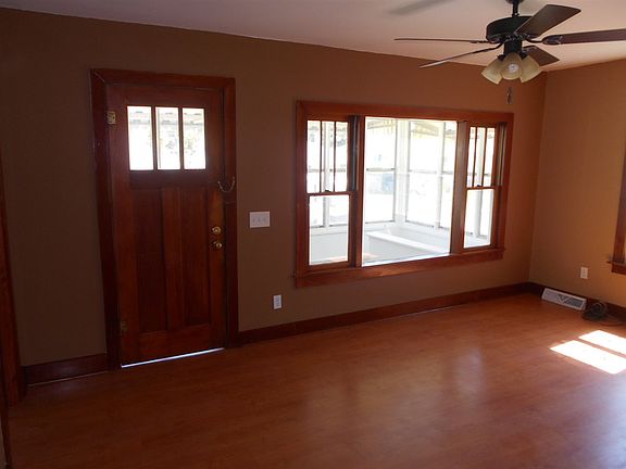 5th image of 1017 Nooney St