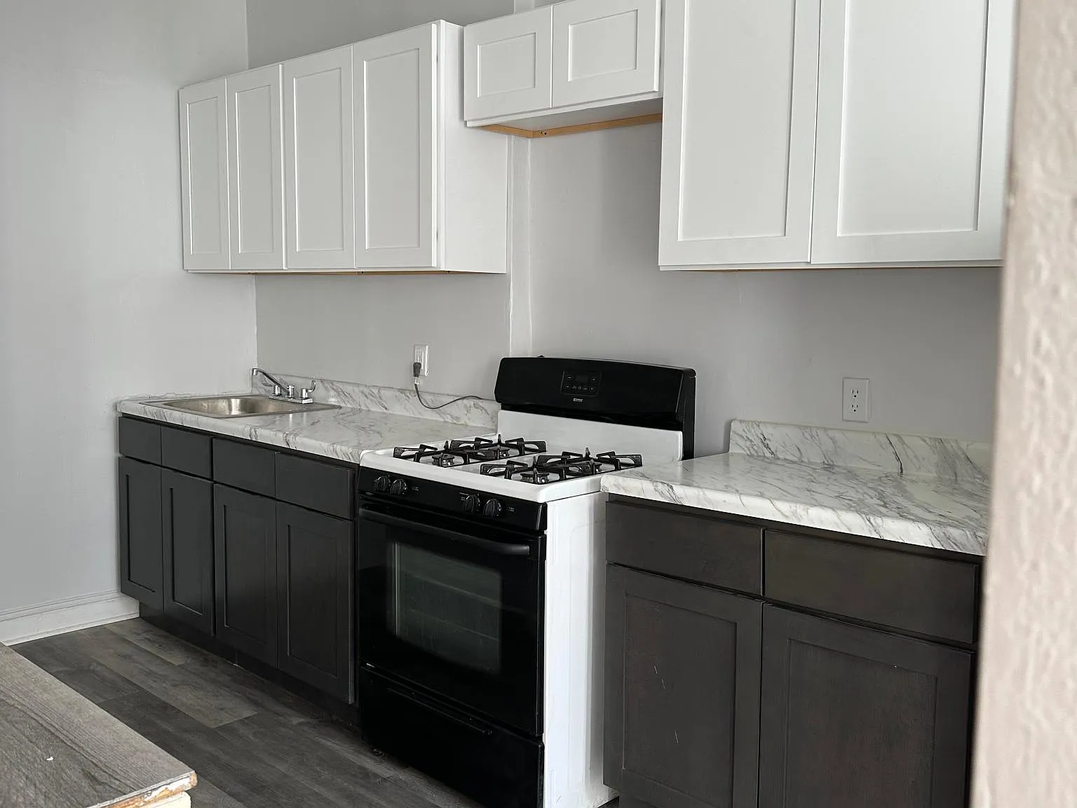 449 Elizabeth Ave — Photo 1