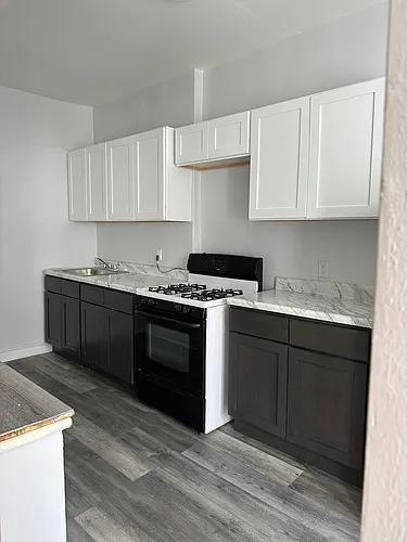 449 Elizabeth Ave Photo 1