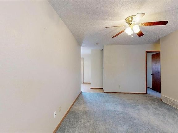 4th image of 1509 Lakecrest Dr