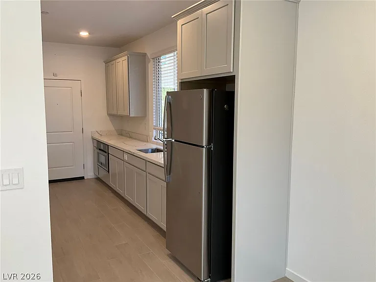 482 Daphne Terrace St — Photo 8