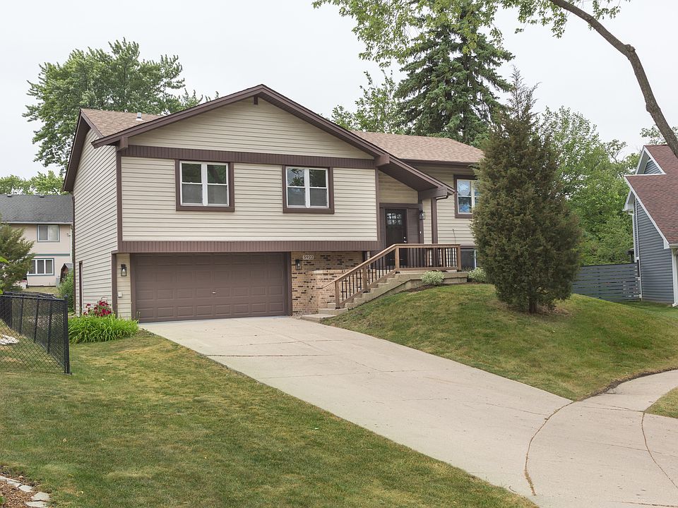 1st image of 5922 Clarendon Ct