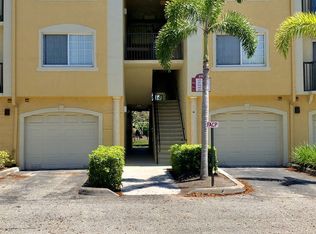 400 Crestwood Ct N APT 401, Royal Palm Beach, FL 33411