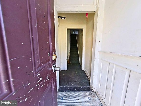 2nd image of 2827 N Judson St