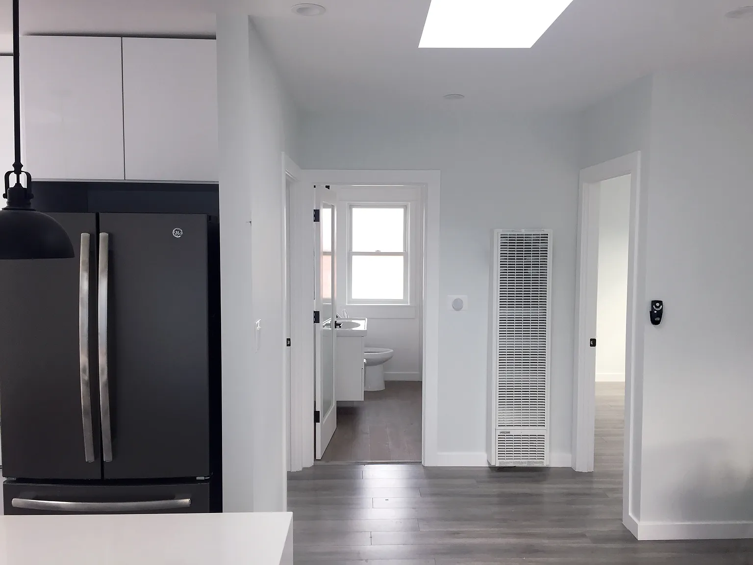 2 bed, 720 sqft, $3,600 — Photo 4