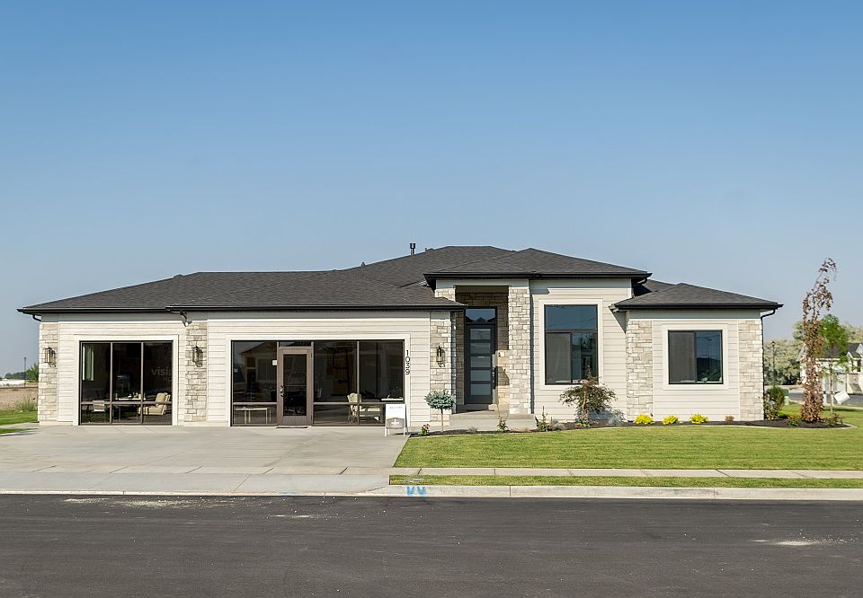 1st image of 700 Eastcrest Ave #Rlmw2u