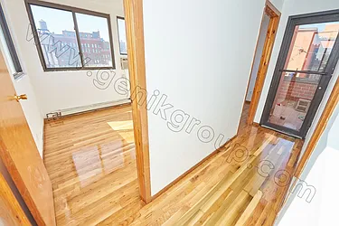 Rented by Genik Group Corp