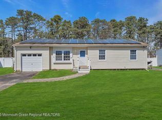 1430 Leguene Ave, Forked River, NJ 08731