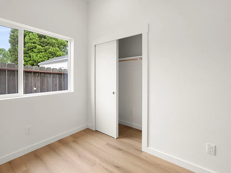 1230A Palm Ave — Photo 20