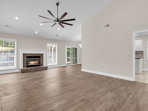 5th image of 8354 Longridge Rd