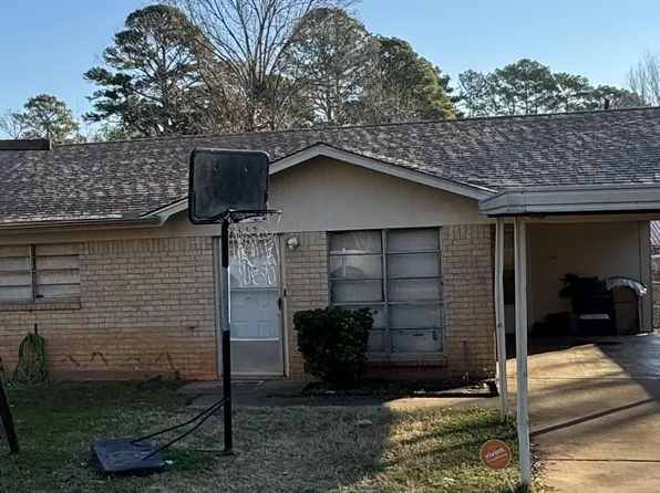 2512 Evans St, Marshall, TX 75670