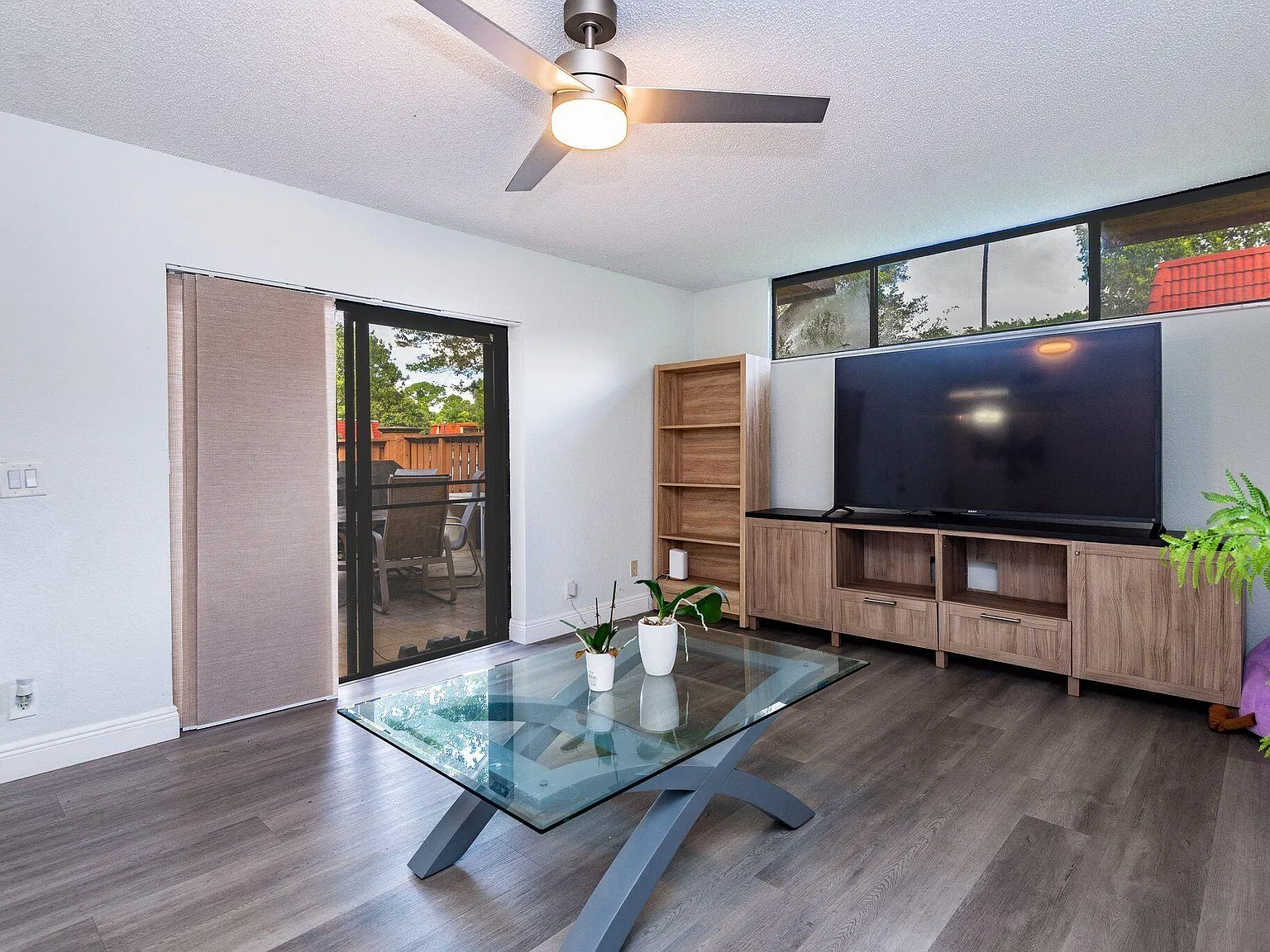 2 bed, 2.5 bath, 1302 sqft, $2,800 — Photo 4