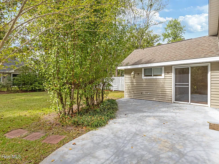 9 Court 3 Northwest Dr — Photo 8