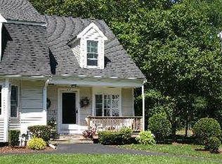 547 Washington St APT A15, Pembroke, MA 02359