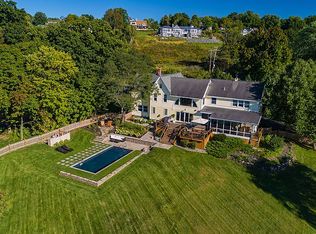 214 Forts Ferry Rd, Latham, NY 12110