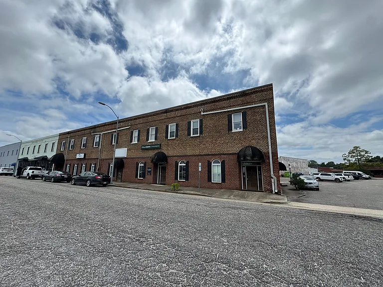 115 W Main St #6 — Photo 4