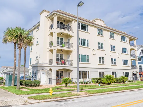 922 S 1st St #102, Jacksonville Beach, FL 32250