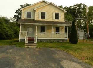 1811 Nish Rd, Crystal Lake, IL 60012