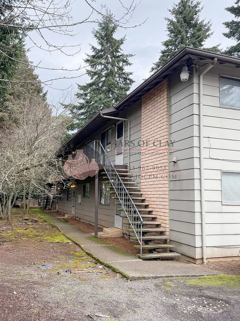 Skyline 6 Plex #2024-JOC40 — Photo 1