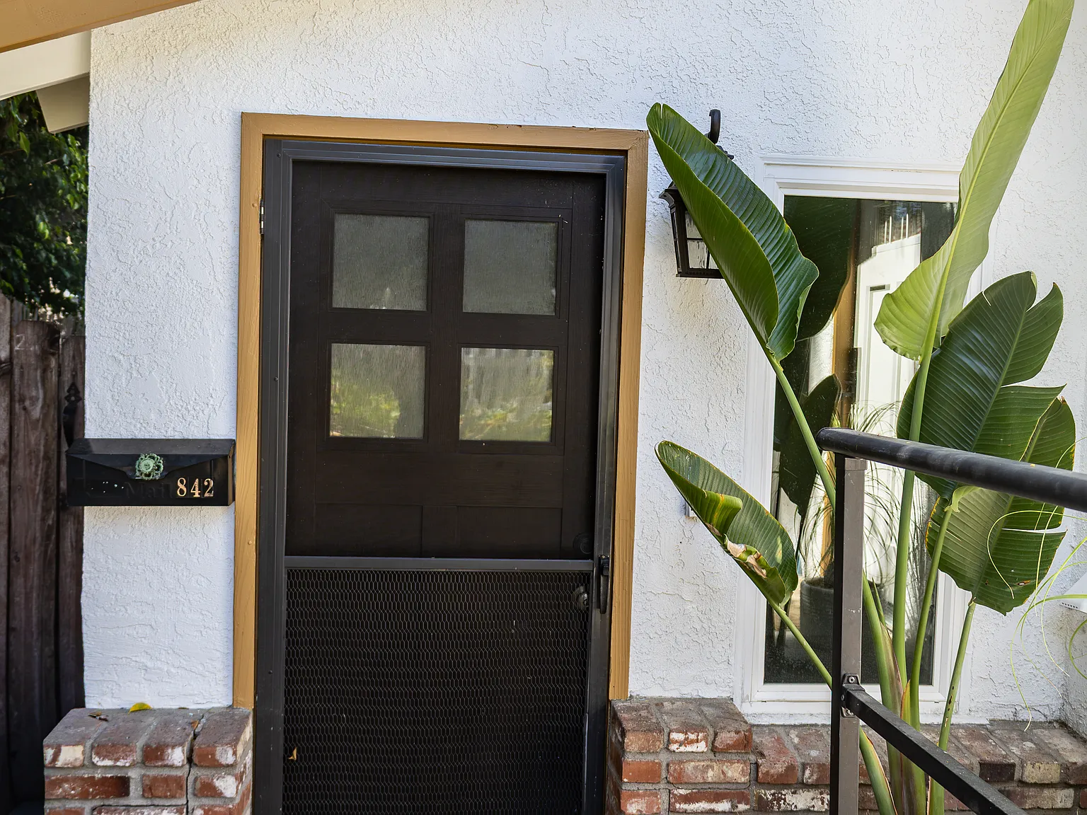 3 bed, 1260 sqft, $4,295 — Photo 3