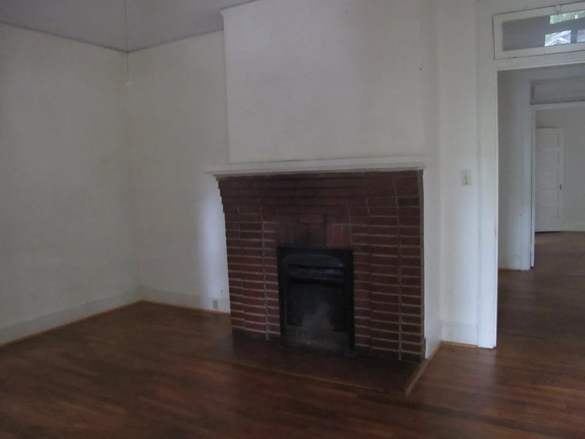2 bed, 1500 sqft, $1,600 — Photo 2