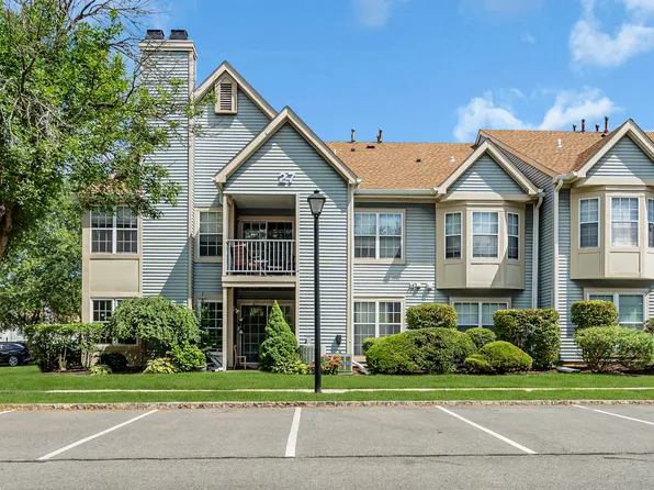 271 Andover Pl, Robbinsville, NJ 08691