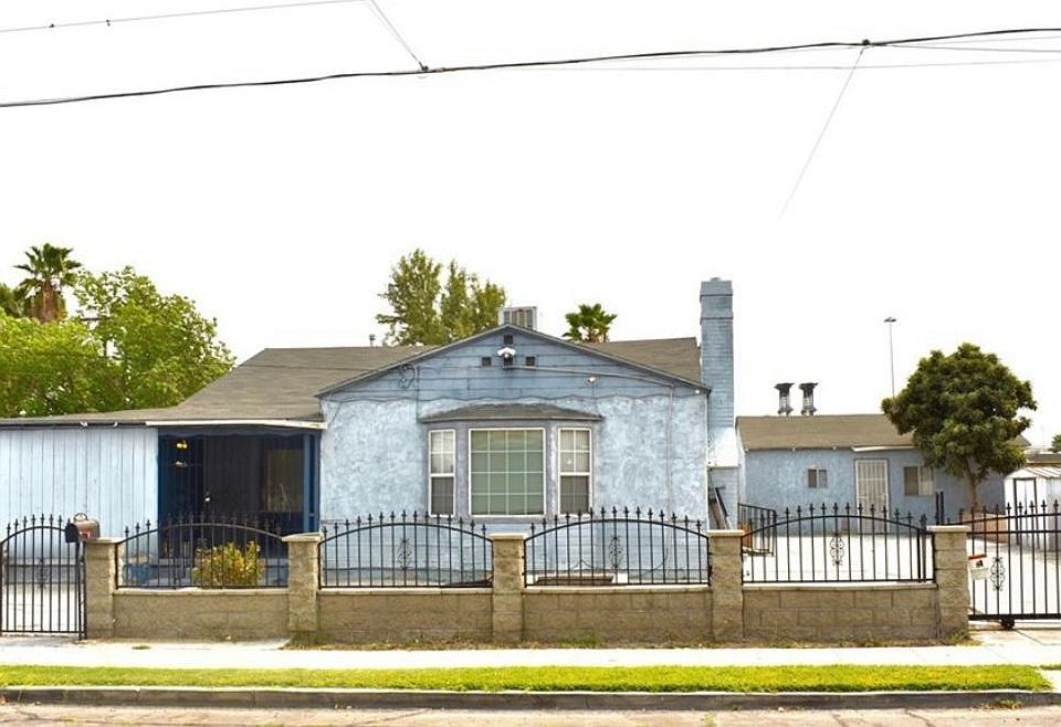 1st image of 1003 Spruce St